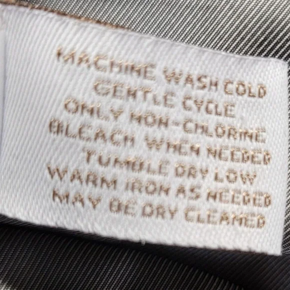 Chico's Zip-Up Ruched Vest Jacket Sleeveless Silver Gray Size Large - Picture 3 of 6